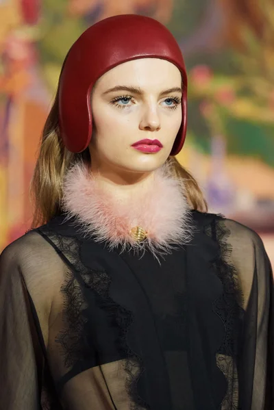 Look 73